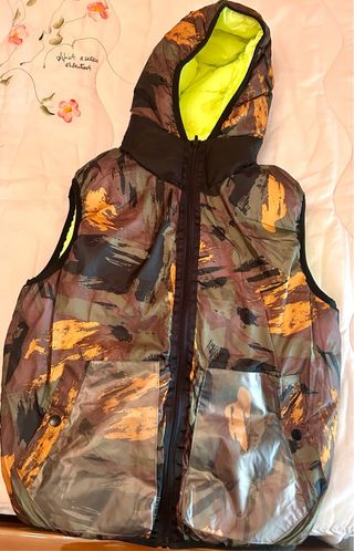 Gilet verde fluo  Imbottito con cappuccio