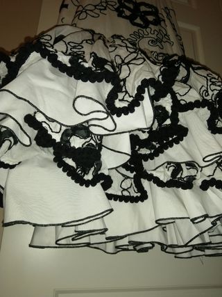 Traje Flamenca Blanco-Negro
