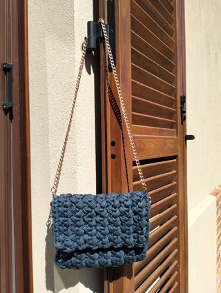 Borsetta Blu Fatta a Mano