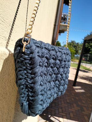 Borsetta Blu Fatta a Mano
