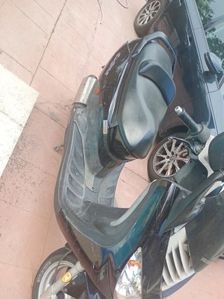 Scooter Peugeot elystar