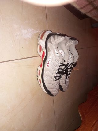 Zapatillas Nike Air Max Plus TN Gris-Rojo