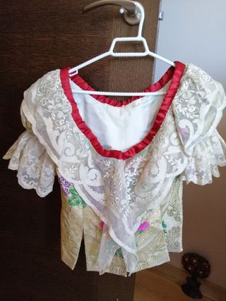 Traje Fallera y 
corpiño manga larga
