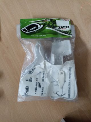 Paramanos UFO Plast Yamaha