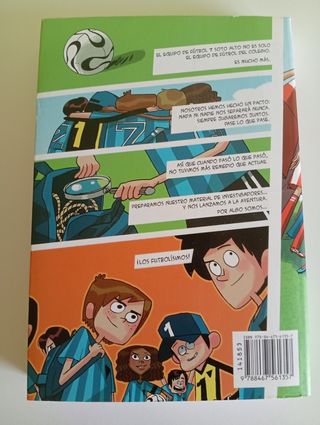 Los Futbolísimos 1: El misterio de los árbitros...