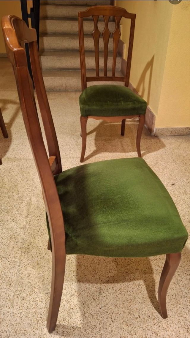 Lote Lámpara de techo+mesa de salón+4 sillas comed