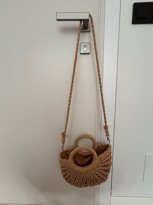 Bolso de hombro beige
