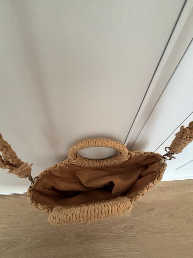 Bolso de hombro beige