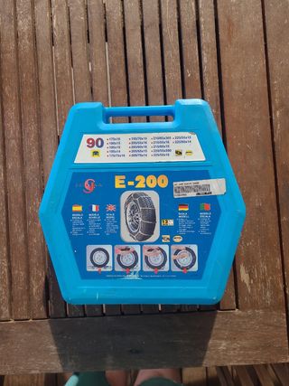 Cadenes neu 90. E-200.