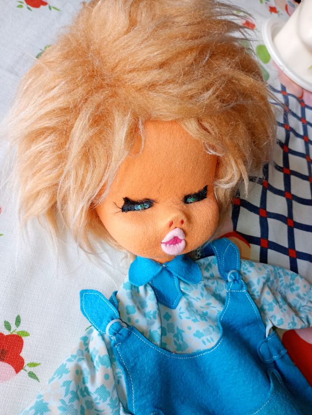 Muñeca Vintage años 70 - Ropa de tela