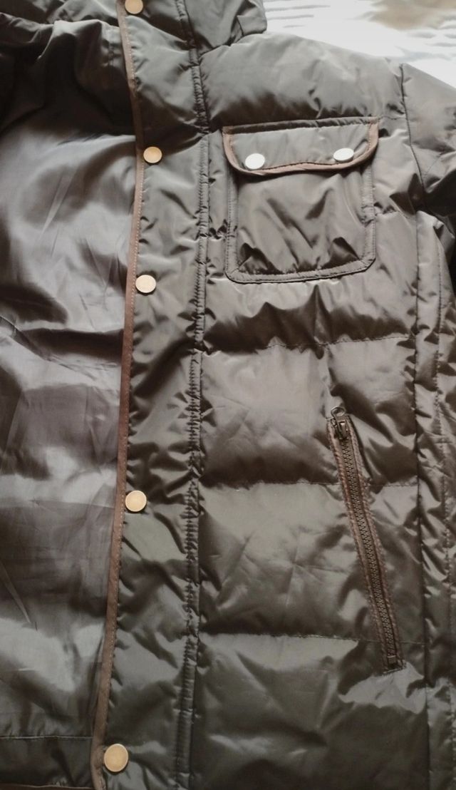 Cazadora acolchada negra - Talla L. NUEVA.