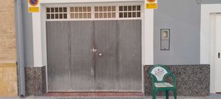 Puerta metal doble hoja antigua