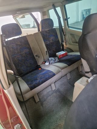 Nissan Terrano II 2000