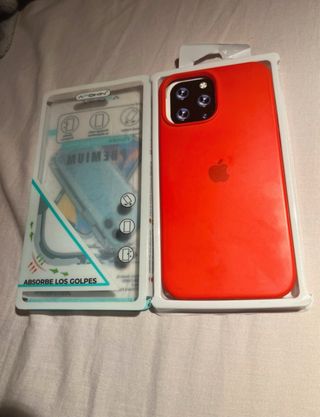 Funda roja iPhone 13 Pro Max