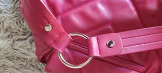 Bolso bandolera rojo acolchado