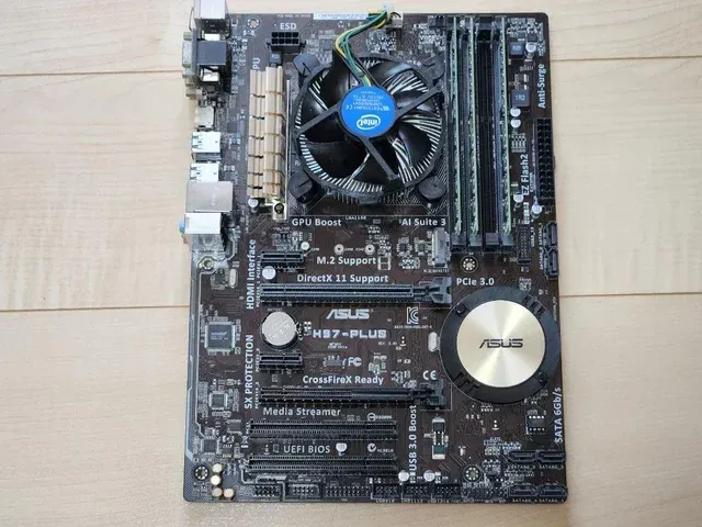 Placa base ASUS H97 PLUS para socket LGA 1150