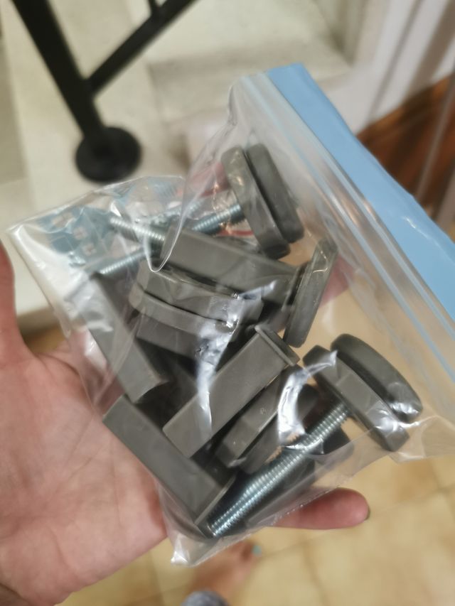 Barrera Savic Dog Barrier con puerta gatera