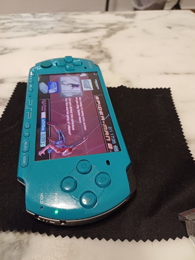 PSP 3004 64 GB blu turchese.