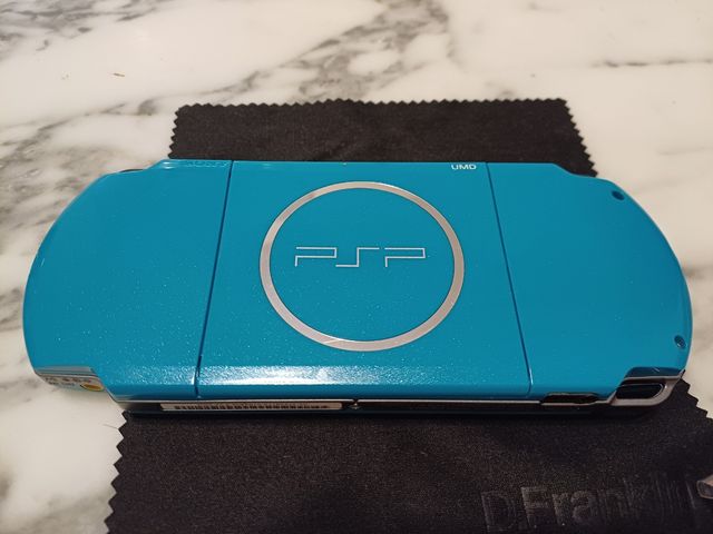 PSP 3004 64 GB blu turchese.