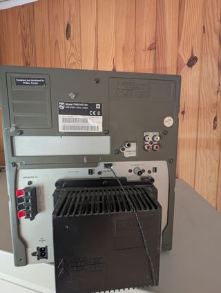 Minicadena Philips FW570C 3CD