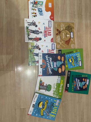 Libros de primero de primaria casi nuevos