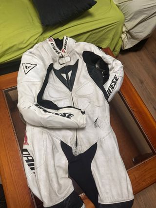 Mono piel Dainese 1 pieza
