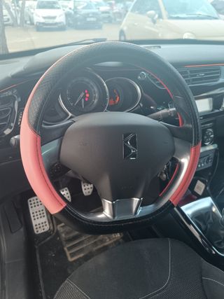 DS DS 3 2012
