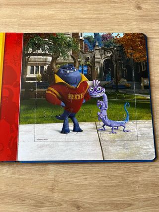 Monstruos University. Mi primer libro puzle
