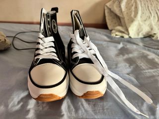 Converse plataforma negros
