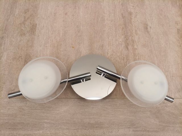 Lámpara de sobremesa moderna