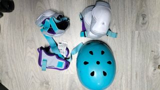 Patines Oxelo Play 5 Talla 30-32 + Protecciones