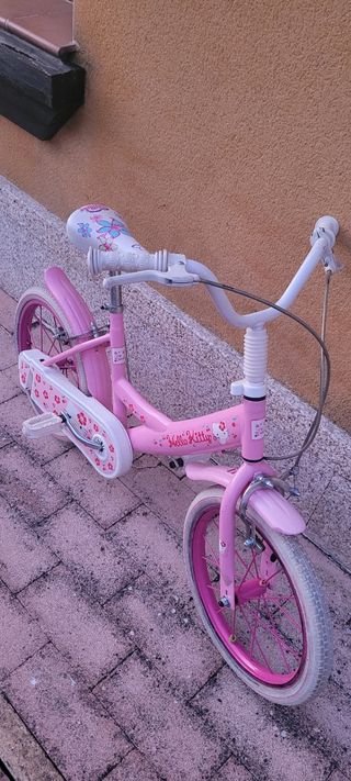 Bicicleta Hello Kitty niña
