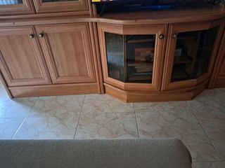 Mueble salón madera 
Dividido en 8 módulos 