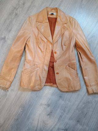 Chaqueta cuero marrón