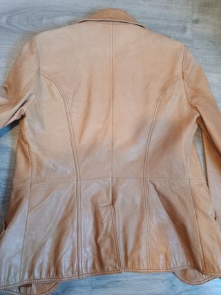 Chaqueta cuero marrón