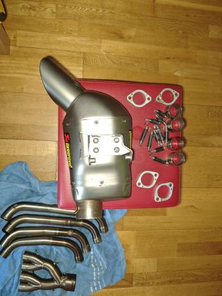 Línea completa Akrapovic Racing Titanio 