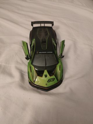 Lamborghini Essenza 1/27 metal