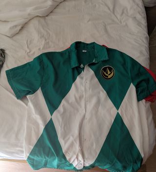 Camisa Power Rangers roja y verde