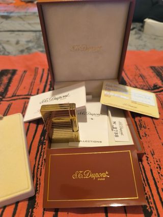 S.T. Dupont - Mechero bañado en oro