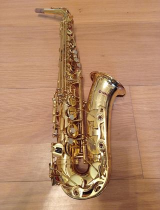 Saxofón Yamaha YAS-62 dorado