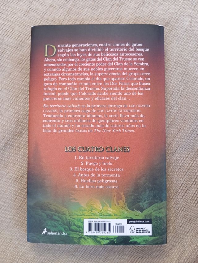 En territorio salvaje / Into the Wild (GATOS GU...