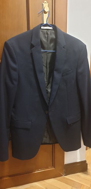 Americana Zara azul, joven
