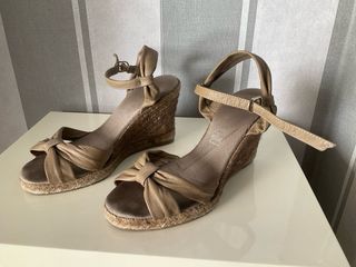 Sandalias cuña esparto beige nº37