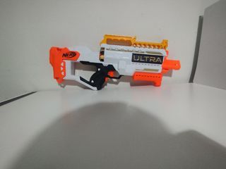 Nerf Ultra Dorado + 6 dardos