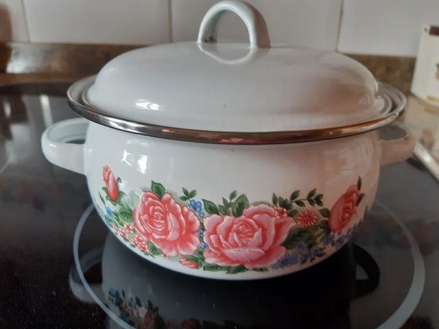 Vaso da fiori in porcellana