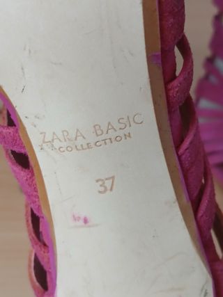 Sandalias Zara doradas y rosas