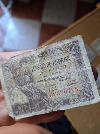 45 Billetes 1 Peseta España antiguos. 1° años 50
