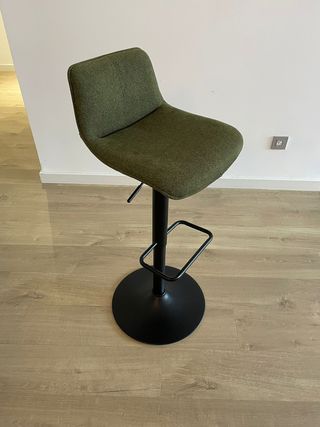 Taburete Kave Home Zenda - 81-102cm
