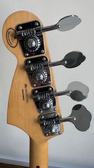 Bajo Fender Mustang Bass PJ