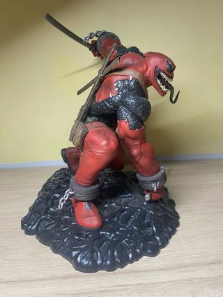 Figura Venompool Marvel Gallery